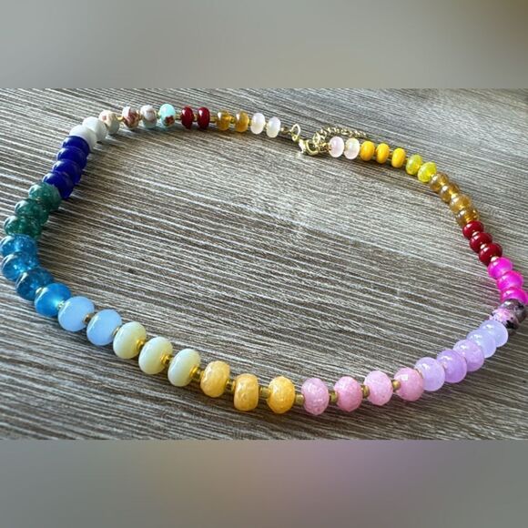 Rainbow beaded necklace A819 - Picture 4 of 4
